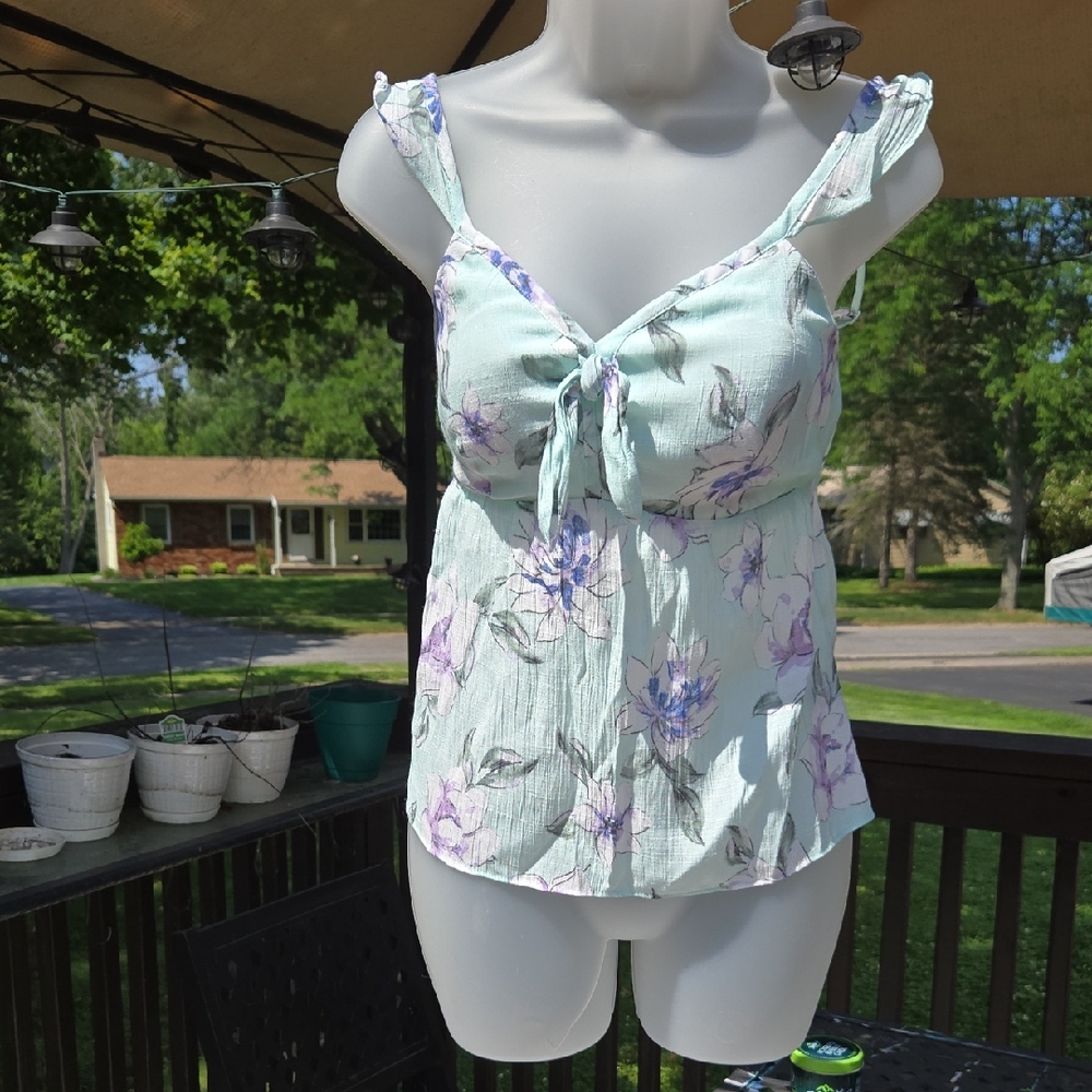 Candie's Green Sleeveless Tie Front Camisole